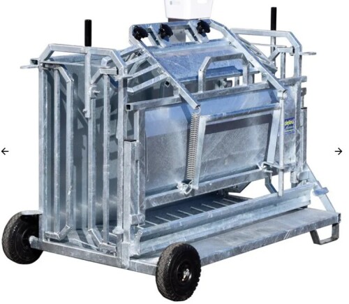 Cage de retournement roulante pour ovins Petits mat&eacute;riels et accessoires