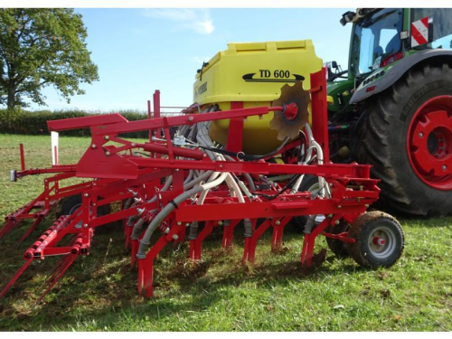 TD 600 Aguirre Semoir en ligne