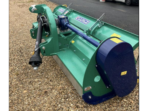 MASTER FIELD 310 Desvoys Broyeur axe horizontal